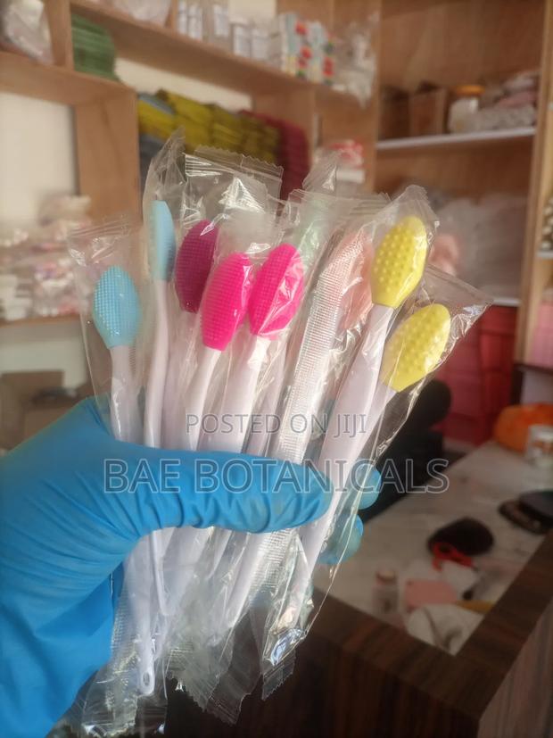 Lip Brush Wholesale (10 Pieces) · Photo 2