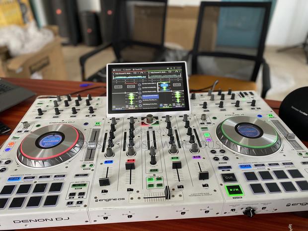 Denon Prime 4 DDJ DJ All in One Controller photo 5