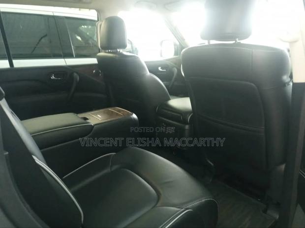 Infiniti QX80 Luxe 2021 Gray