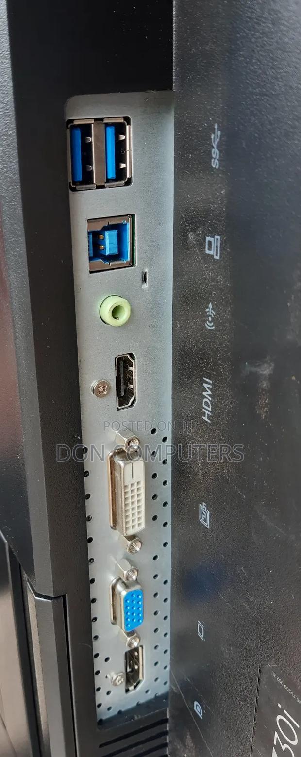 HP 30 Inches QHD IPS Monitor photo 3