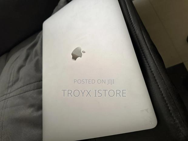 Laptop Apple MacBook Pro 2018 16GB Intel Core I7 SSD 256GB