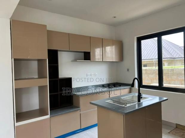 4bdrm House in Amrahia, Adenta for sale