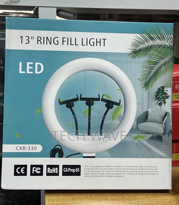 13inches Ringlight With Stand · Photo 3