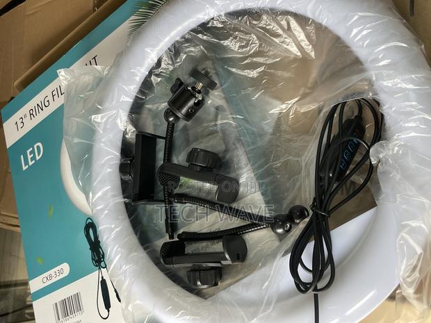 13inches Ringlight With Stand · Photo 4
