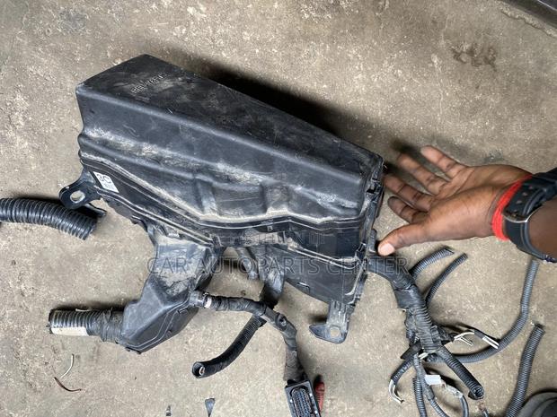 Toyota Camry Spider 2014 Engine Fusebox photo 5