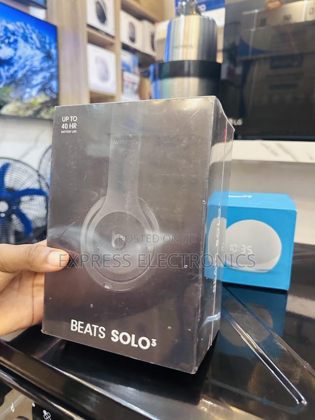 Very Affordable Headset Beats Solo 3 · Photo 2