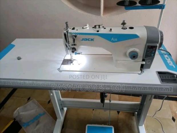 Industrial Digital Sewing Machine JACK _ A2B · Photo 3