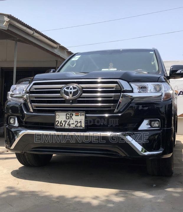 V8 for Rent Within and Outside Accra · Photo 2