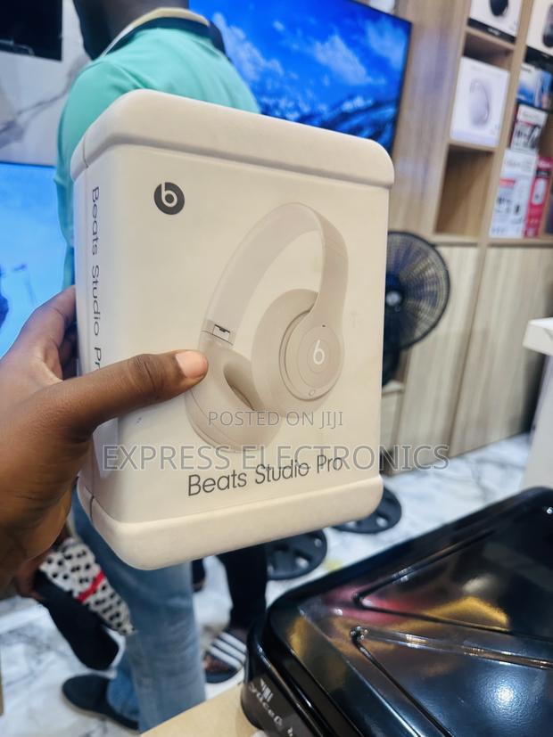 Better Deal on Beats Studio Pro Headset · Photo 2