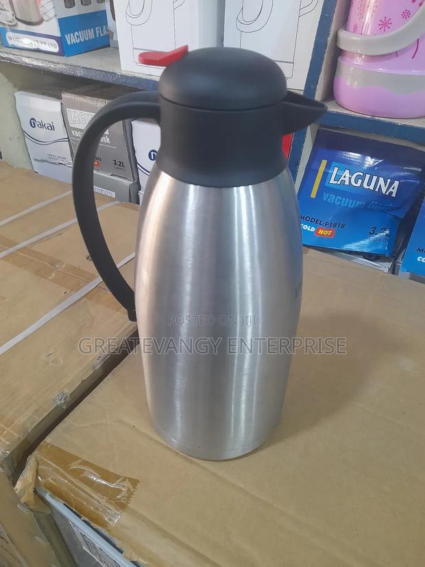 Laguna 3 Litres Stainless Flask · Photo 3