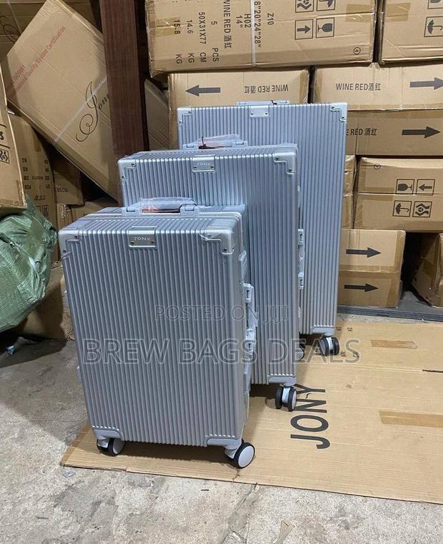 Branded Silver 3set Purely Locks Aluminum Suitcase Bag · Photo 4