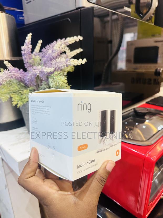 Clear View Indoor Cam Ring · Photo 2