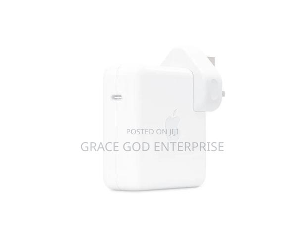 Original Apple 96W Macbook Adapter · Photo 2