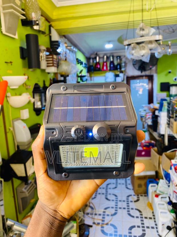 Waterproof Solar Light (CL-108) · Photo 3