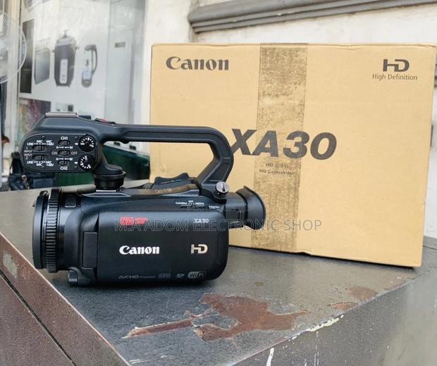 Original Canon XA30 Professional Camcorder. · Photo 2