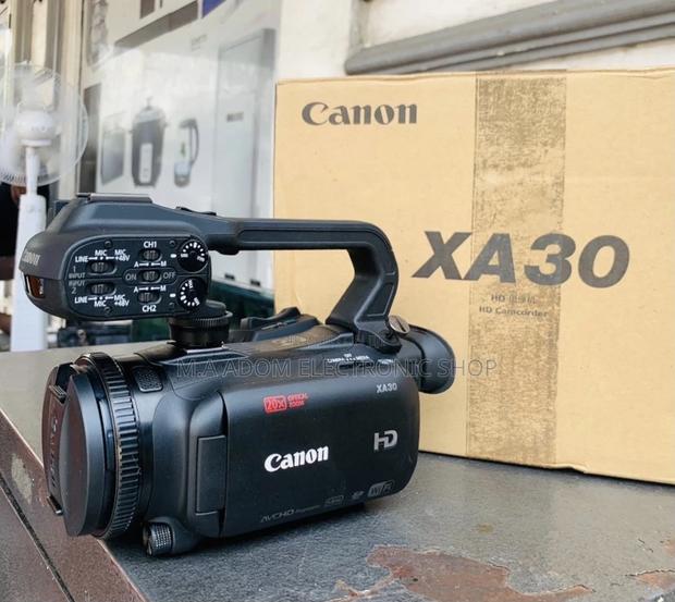 Well Design Canon XA30 Professional Camcorder. · Photo 2