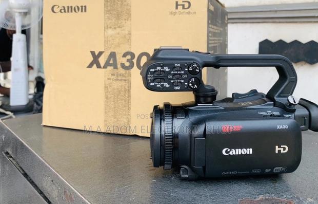 Well Design Canon XA30 Professional Camcorder(Black). · Photo 2