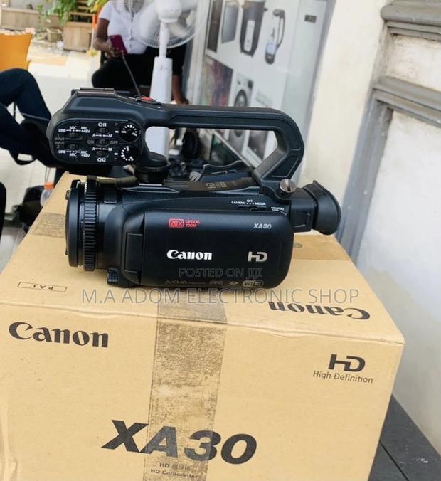 Shop Quality Canon XA30 Professional Camcorder · Photo 2