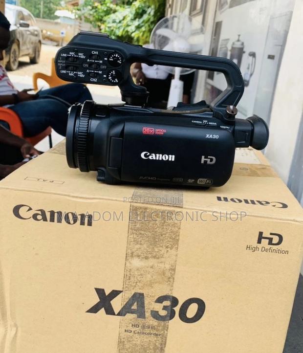 Energy Saving Canon XA30 Professional Camcorder. · Photo 2