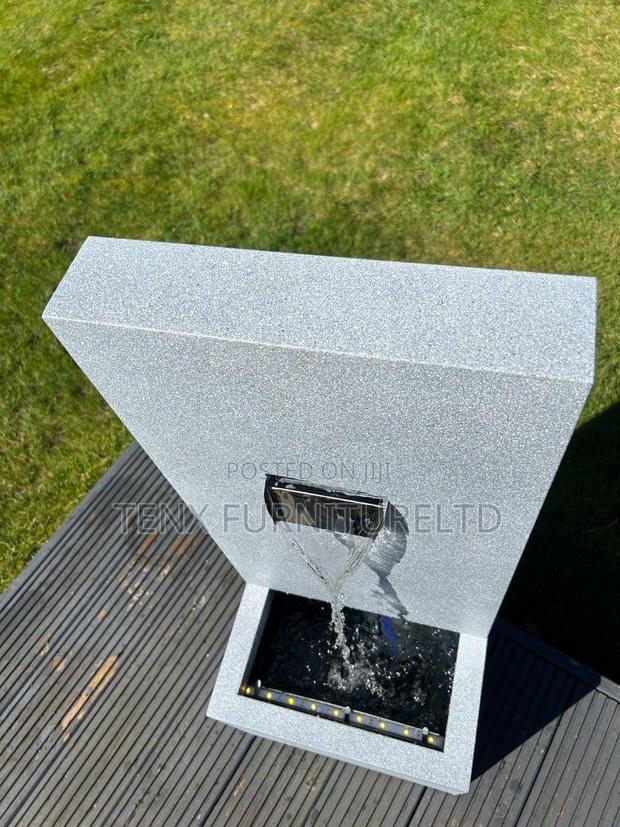 Water Fountain ( photo 2