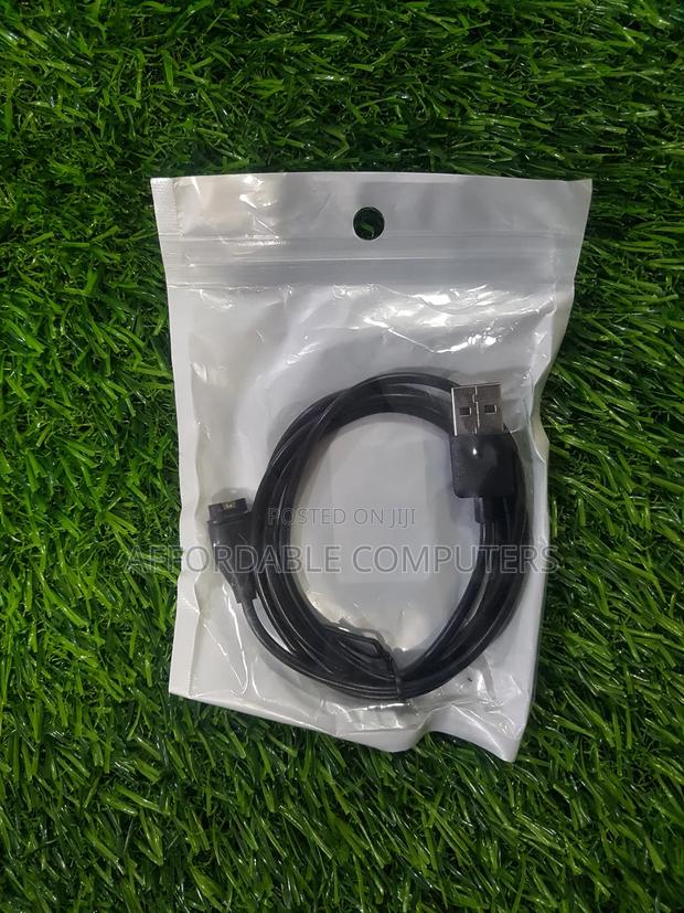 Garmin Charger · Photo 4