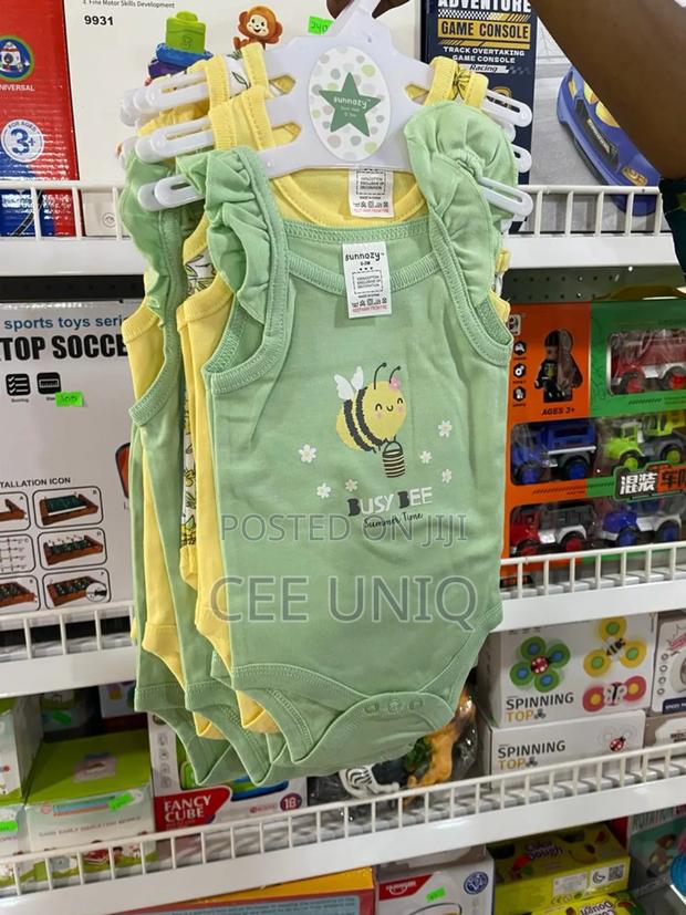 Sleeveless Bodysuit for Girls · Photo 3