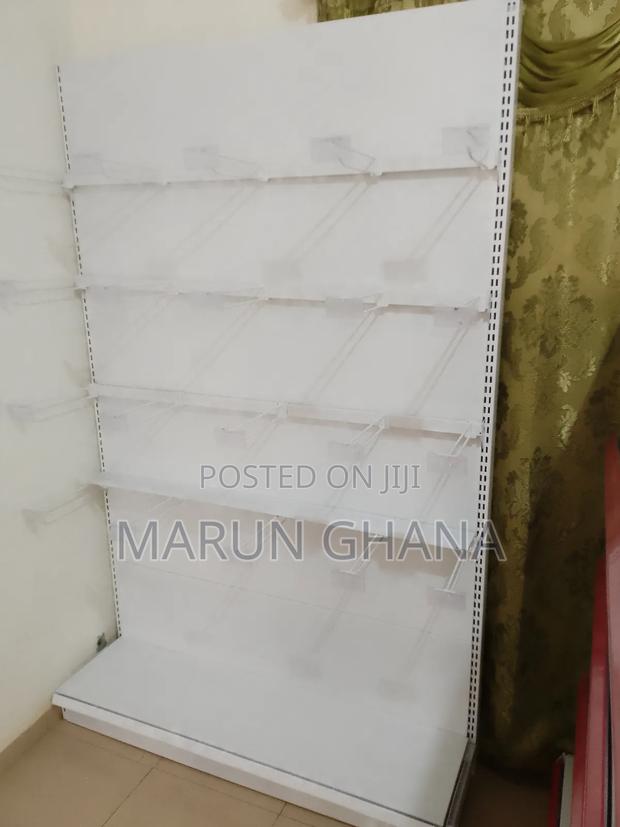 Display Shelf · Photo 3