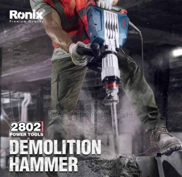 RONIX Concrete Demolition Hammer · Photo 3