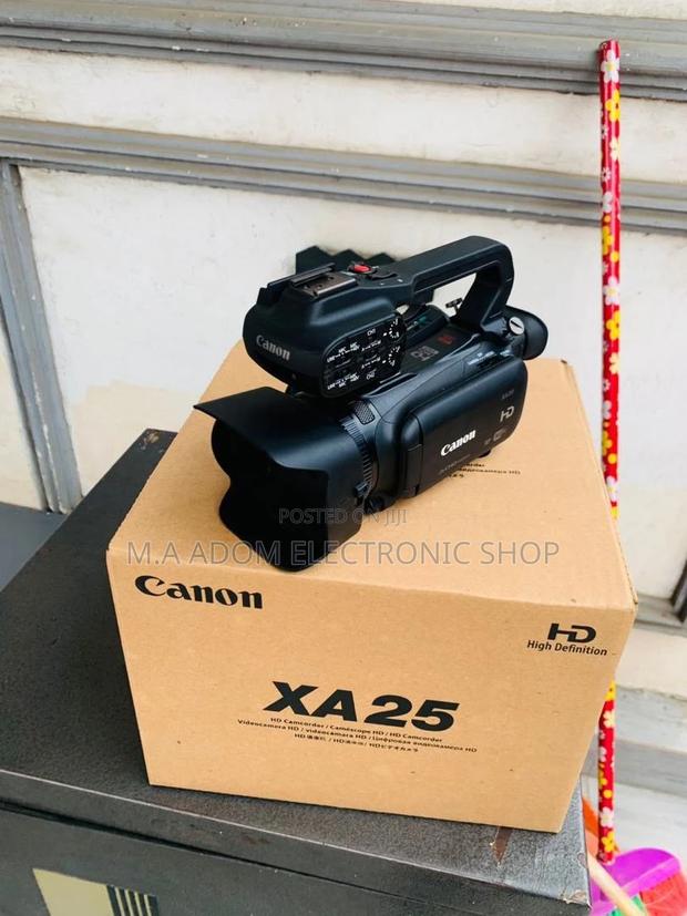 Quality Anon XA25 Professional Camcorder(Black). · Photo 2
