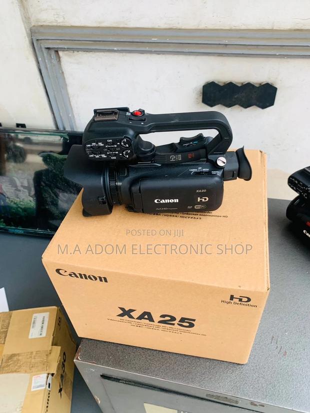 Fabulous Canon XA25 Professional Camcorder. · Photo 2