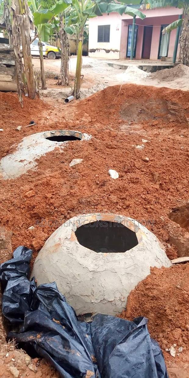 Biogas Toilet - Gas for Cooking photo 7