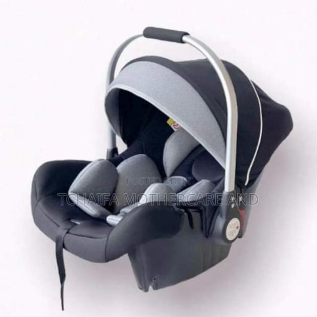 Baby Carry Cot · Photo 2