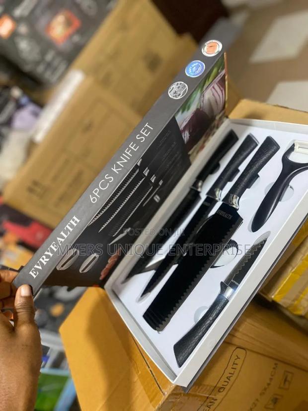 Non-Rusty 6 Pieces Knife Set · Photo 2