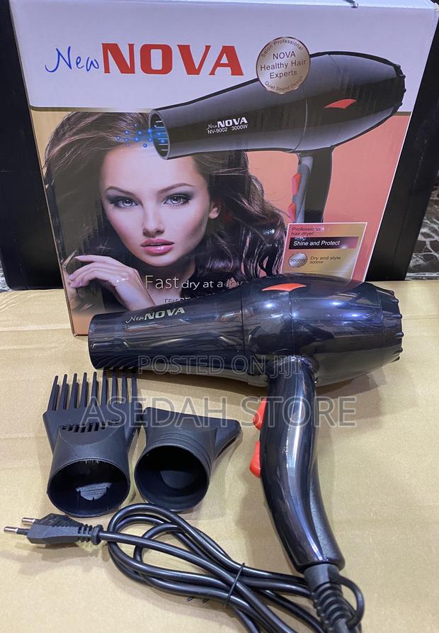 Professional Hair Dryer Nova · Photo 4