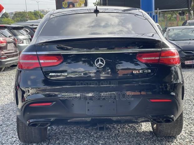 Mercedes-Benz GLE-Class 2020 Black photo 7