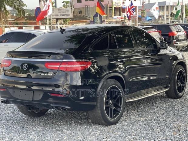 Mercedes-Benz GLE-Class 2020 Black photo 2