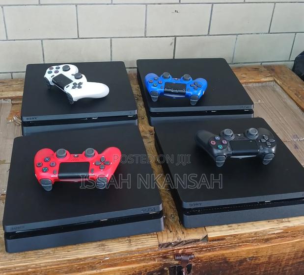 Ps4 Console Slim · Photo 3