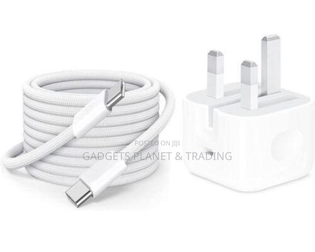 Apple iPhone 15 Series USB-C to USB-C Complete Charger - 35W · Photo 4
