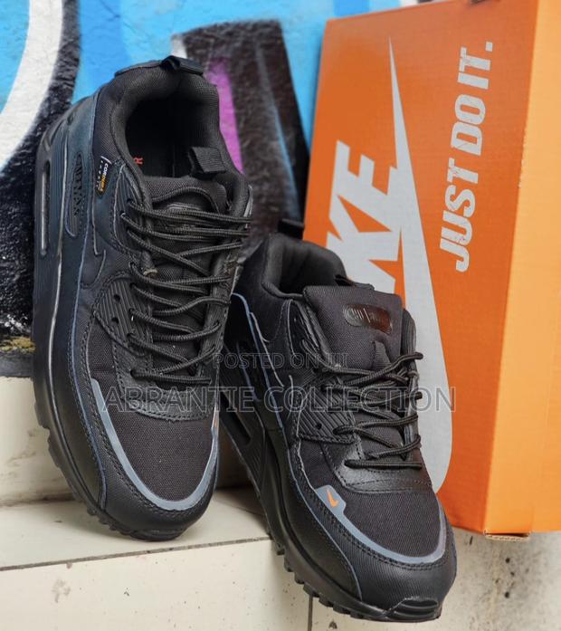Nike Airmax 90 Surplus Black · Photo 4