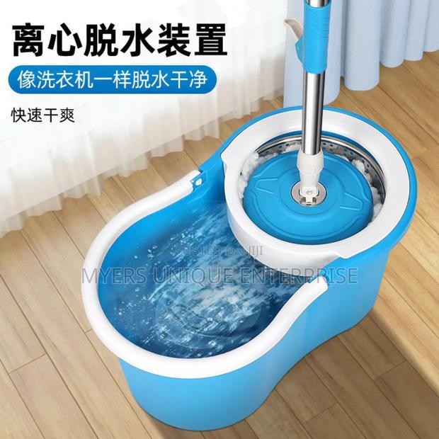 Authentic 360 Spin Mop Bucket With 2 Mop Heads · Photo 2