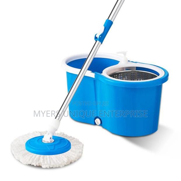 Durable 360 Spin Mop Bucket With 2 Mop Heads · Photo 2