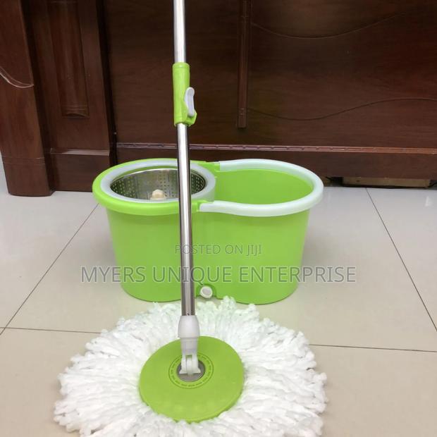 Best 360 Spin Mop Bucket With 2 Mop Heads · Photo 2