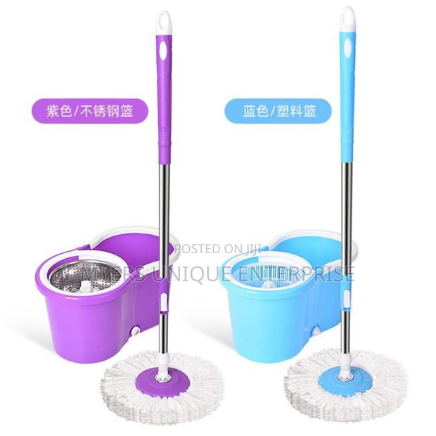 High Efficiency 360 Spin Mop Bucket With 2 Mop Heads · Photo 2