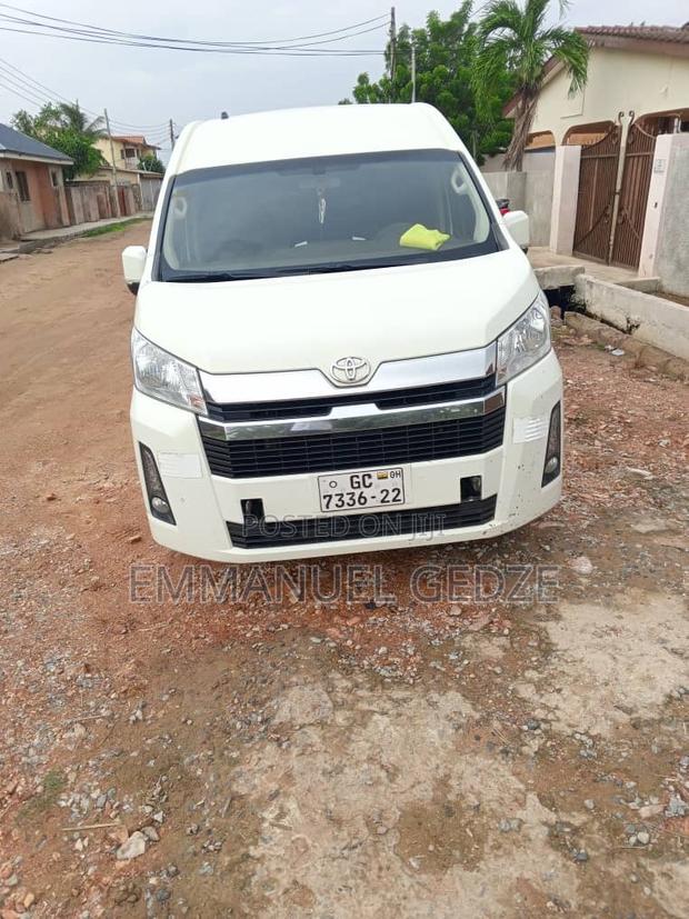 Vans for Rent - 14 Seater Bus · Photo 2
