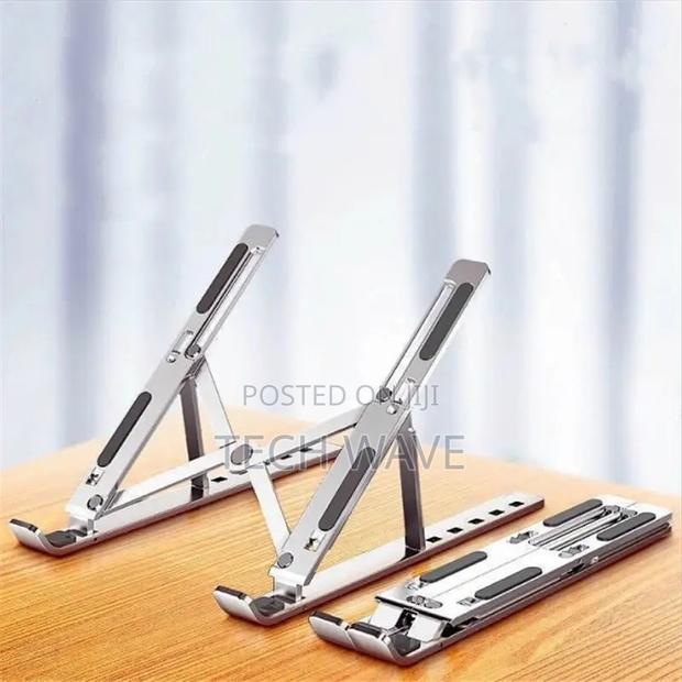 Metallic Laptop Stand · Photo 4