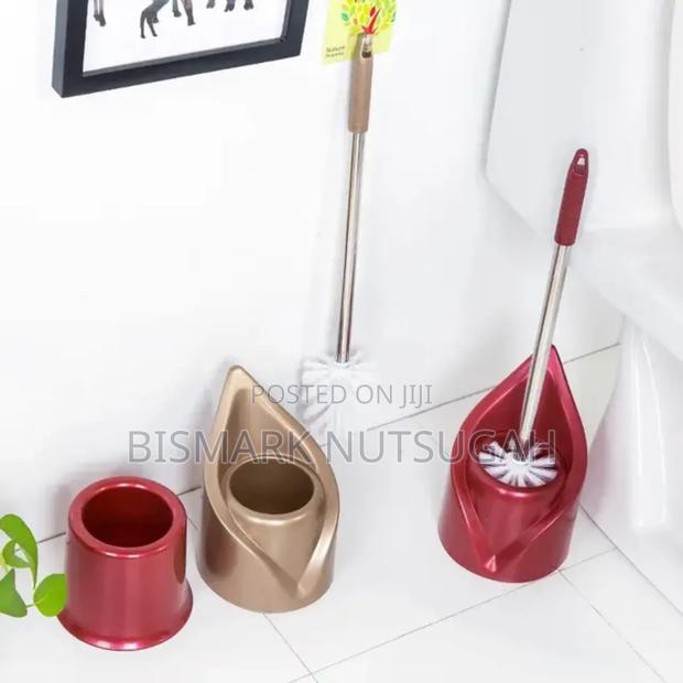 Toilet Brush for Sale · Photo 4