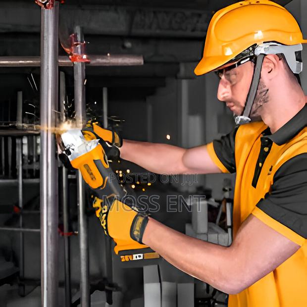 Ingco Lithium-Ion Angle Grinder 20v + Battery - Cagli · Photo 2
