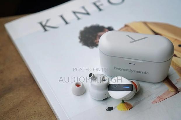 Beyerdynamic Free Byrd Active Noise Cancelling Earbuds photo 3