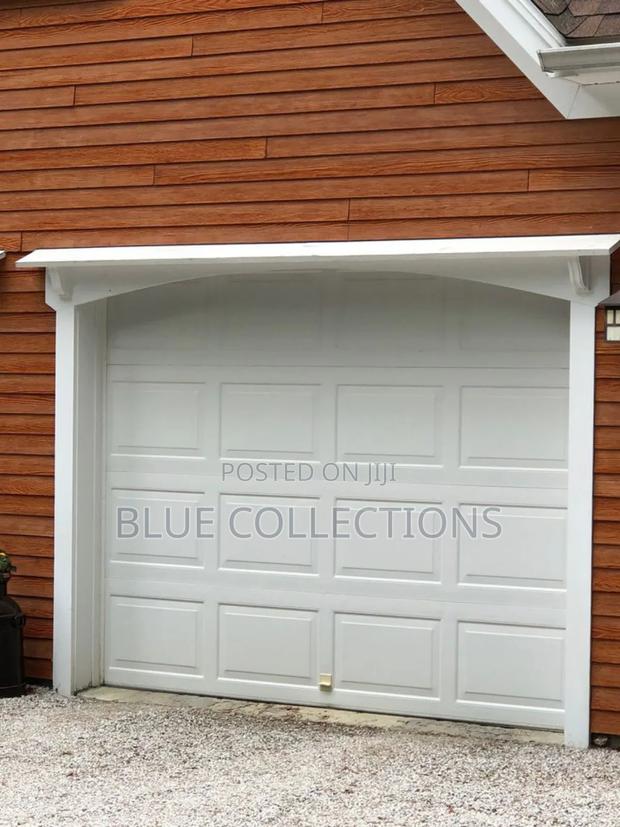 Automated Garage Door · Photo 2