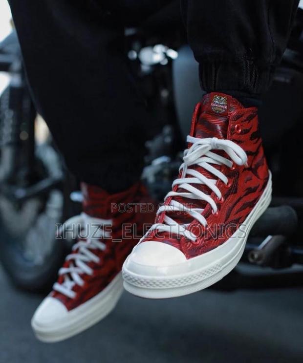 Converse Chuck 70 Hi Year of the Tiger Red (Size 41-44) · Photo 4